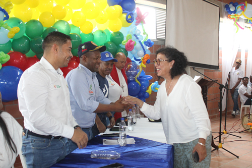 Elías y Roller, unidos por Villa Rica