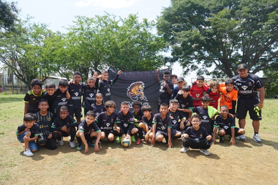 Mustang F.C. es campeón del fútbol infantil Mustang F.C. es campeón del fútbol infantil