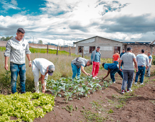 Obras viales, de acueducto y emprendimientos en comuna 2 Obras viales, de acueducto y emprendimientos en comuna 2