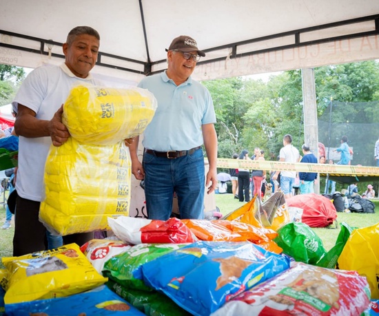 Popayán se unió en la Donatón 2023 para llevar bienestar a los animales. Popayán se unió en la Donatón 2023 para llevar bienestar a los animales.