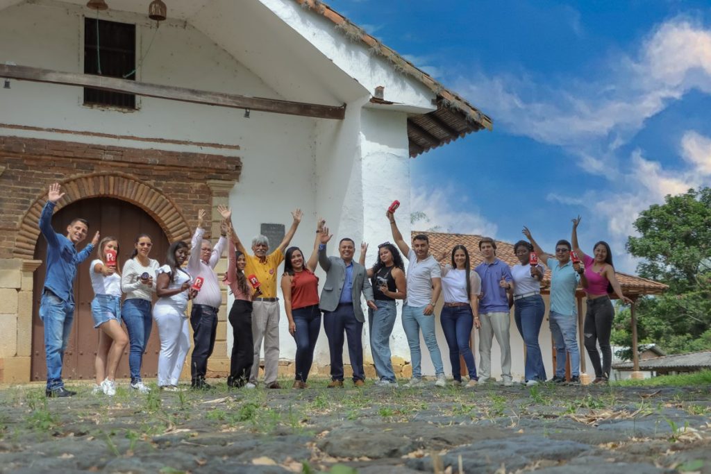 Proclama Cauca y Valle: 40 años de periodismo alternativo Proclama Cauca y Valle:
40 años de periodismo alternativo