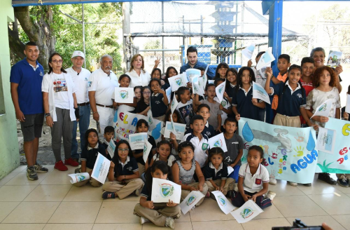 Después de 50 años agua potable para institución educativa rural Después de 50 años agua potable para institución educativa rural