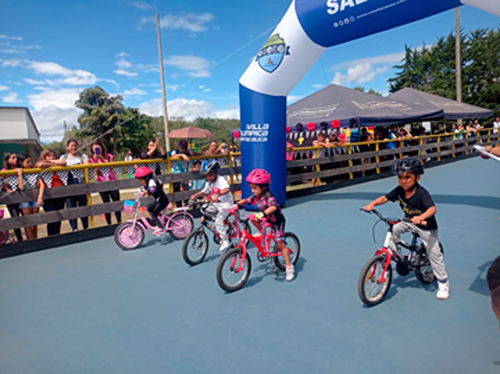 Festival de triciclos y bicicletas en Comfacauca Festival de triciclos y bicicletas en Comfacauca