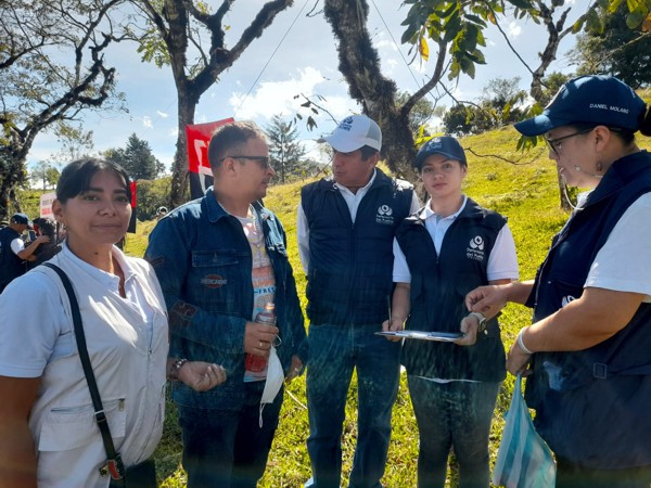 Misión humanitaria de la Defensoría del Pueblo permitió liberación del comandante de la estación de Policía de Génova (Nariño) Misión humanitaria de la Defensoría del Pueblo permitió liberación del comandante de la estación de Policía de Génova (Nariño)