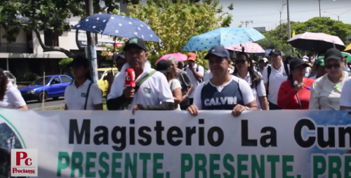 Docentes piden soluciones ante cierre de Clínica Rey David