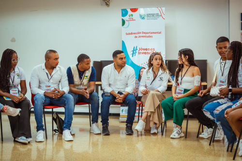 La ONU en siloé reconociendo jóvenes líderes vallecaucanos
