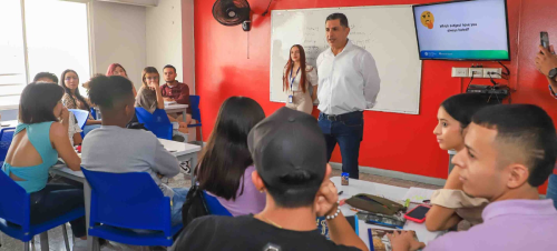 Jóvenes Caleños Avanzan en Inglés: “Todas y Todos a Estudiar” Jóvenes Caleños Avanzan en Inglés: “Todas y Todos a Estudiar”