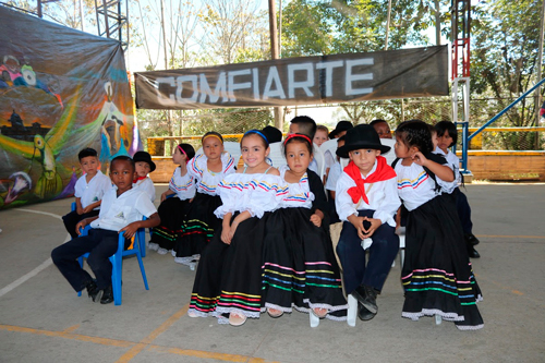 Comfacauca acerca la formación y la cultura a la comunidad