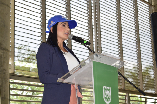 Fortaleciendo Comunidades