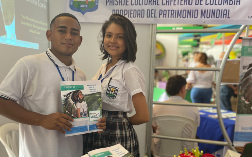 Impulsando a los estudiantes de la ruralidad del Valle Impulsando a los estudiantes de la ruralidad del Valle