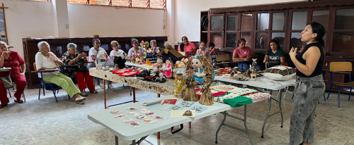 Talentosas artesanas de 21 municipios del Valle