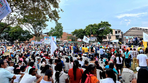 Castrillón se declara ganador con gran cierre de campaña