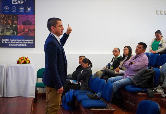 Líderes de barrios y veredas de Popayán se capacitan en paz, seguridad y convivencia