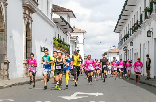 Popayán se vistió de vida, esperanza y solidaridad en la Marea Rosa