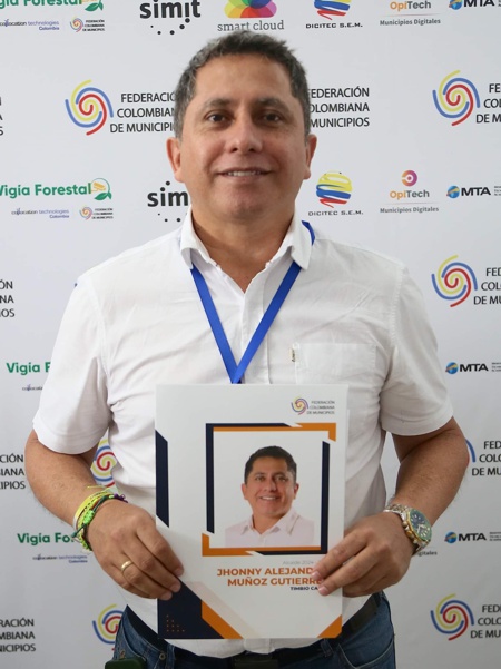 Alcaldes electos del Cauca juiciosos en intenso curso formativo
