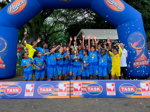 Talento emergente del baby fútbol en Comfacauca Talento emergente del baby fútbol en Comfacauca