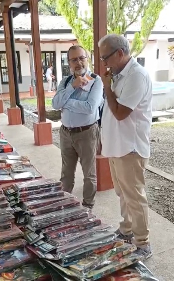 Entrevista al escritor William Ospina. Visitó Santander Ciudad Libro.