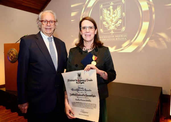 Instituto Nacional de Cancerología recibió Premio