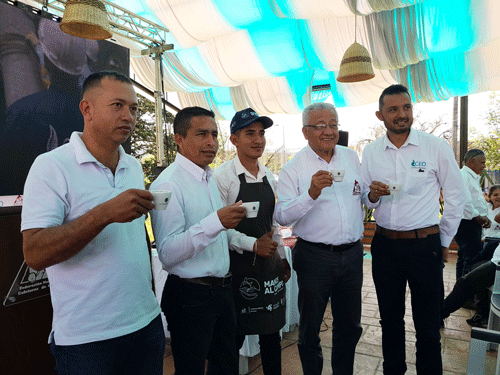 Mujeres y jóvenes fortalecen la caficultura caucana