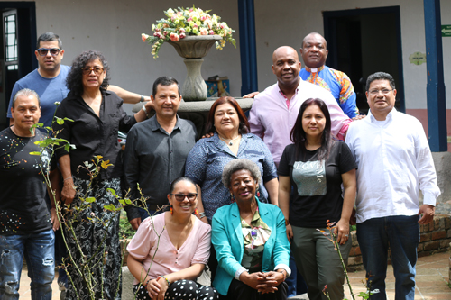 “Tejiendo Educación Propia desde el corazón de Abya Yala”