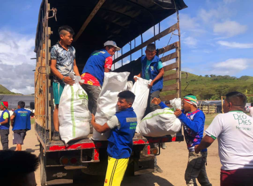 Ayuda humanitaria a víctimas del conflicto en El Dovio