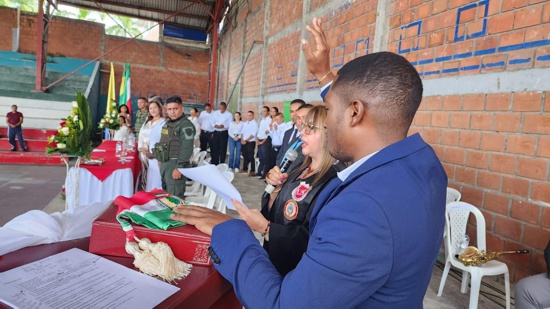 Adrián Díaz asume la Alcaldía de Corinto con compromiso y optimismo por el progreso.