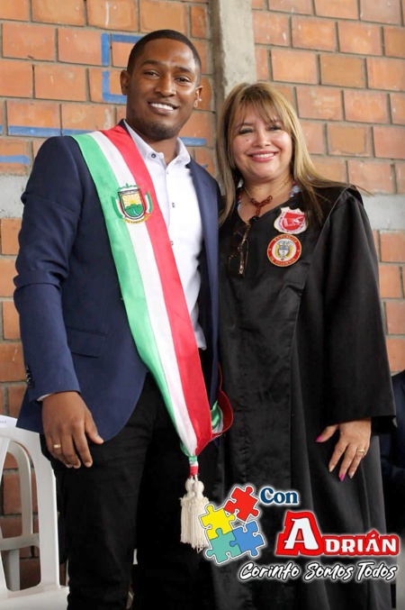 Adrián Díaz asume la Alcaldía de Corinto con compromiso y optimismo por el progreso.