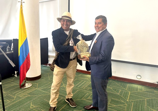Alcalde Inty Wayna Chikangana, ejemplo de excelencia en gestión pública