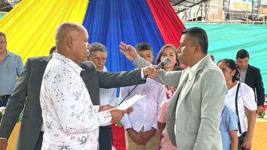 Cesar Lizardo Cerón asume la Alcaldía de Suárez, Cauca.