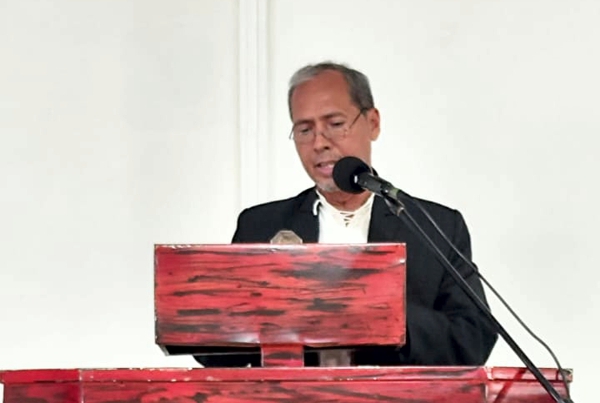 Fabio Holguín Marriaga Literatura y Música fusionadas en presentación de libros en Santander de Quilichao