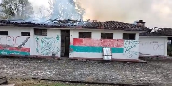 “Recuperadores de tierras” habrían atacado a docentes en Popayán