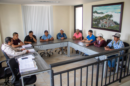 Almaguer lidera eficazmente gestión recursos