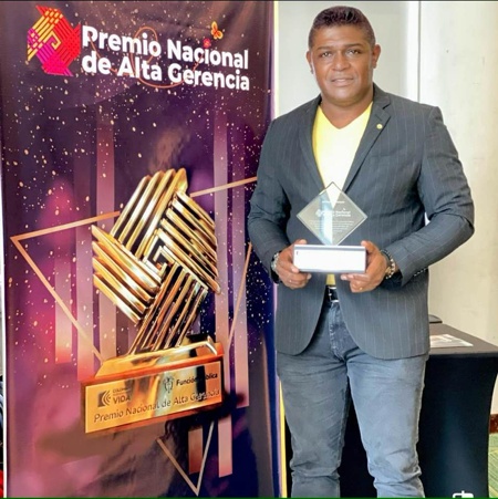 Suárez en la cúspide con Premio Nacional de Alta Gerencia