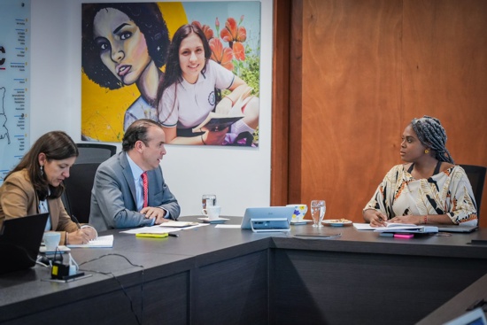 Alejandro Eder, desarrolla agendas de trabajo con múltiples actores para impulsar a Cali.