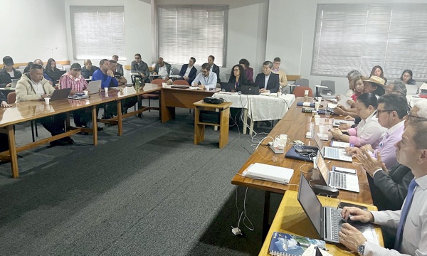 Avanza el tercer ciclo de conversaciones entre Gobierno Nacional y mesa de paz de las FARC EP Avanza el tercer ciclo de conversaciones entre Gobierno Nacional y mesa de paz de las FARC EP