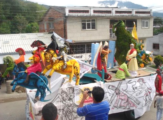 El color y la tradición visten a Bolívar - Cauca