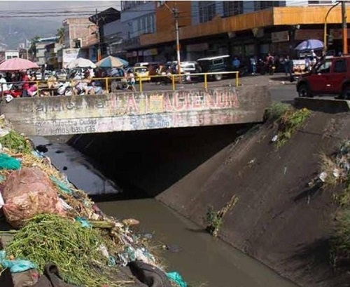 Desafíos ambientales y sociales en Santa Elena en Cali