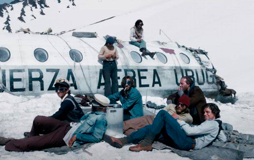 “La sociedad de la nieve”. Sobrevivientes de los Andes “La sociedad de la nieve”. Sobrevivientes de los Andes