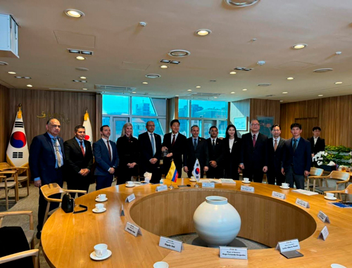 Cali y Valle unen lazos con Corea para crear un territorio inteligente Cali y Valle unen lazos con Corea para crear un territorio inteligente
