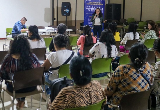 Popayán en alianza con las emprendedoras del sector de la confección.