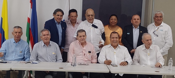 Reconocimiento a veteranos periodistas ACORD Reconocimiento a veteranos periodistas ACORD