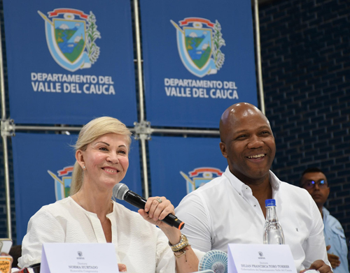 Gobernación del Valle crea su Plan de Desarrollo con la comunidad Gobernación del Valle crea su Plan de Desarrollo con la comunidad