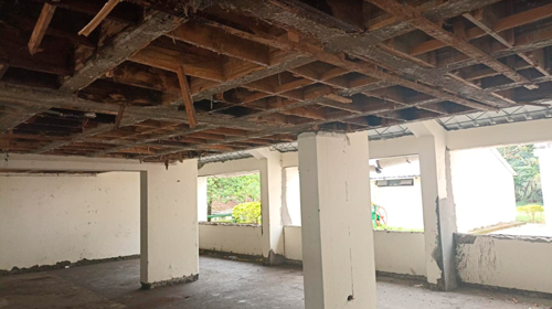 Se nos cae a pedazos nuestro colegio Se nos cae a pedazos nuestro colegio