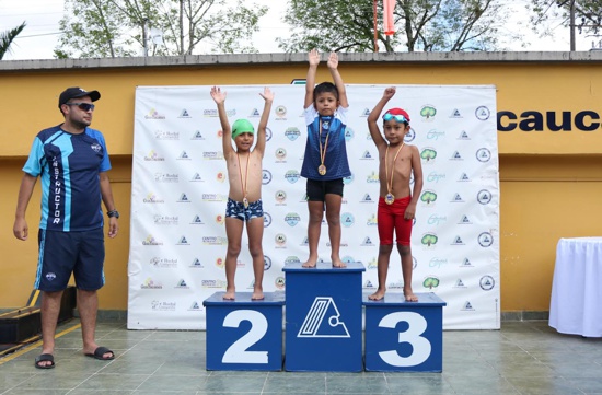 ¡Emocionante el Primer Festival de Natación 2024 - Esfoder Comfacauca!