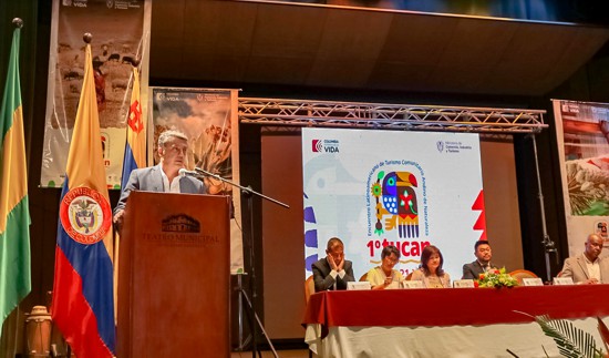 Alcalde pide unión para sacar adelante el turismo comunitario Alcalde pide unión para sacar adelante el turismo comunitario