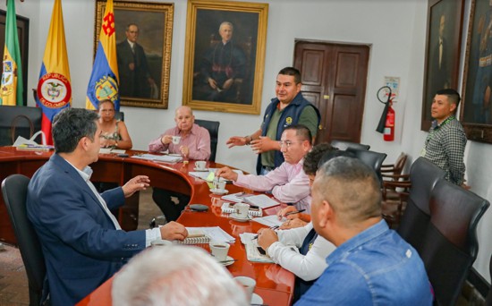 Alcalde de Popayán se reúne con veteranos. Alcalde de Popayán se reúne con veteranos.