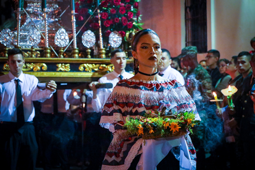 La Dolorosa abrió programación de procesiones nocturnas en Popayán La Dolorosa abrió programación de procesiones nocturnas en Popayán