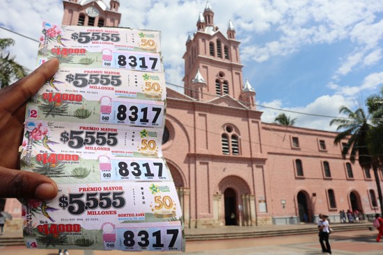 Lotería del Cauca cumple 50 años: un legado de apoyo a la salud y la ciencia.