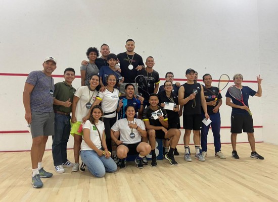 Primera válida de Squash 2024 Comfacauca: la emoción del deporte de raquetas
