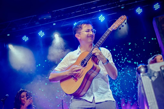 Camilo Cifuentes las mil y una voces en el Festival de Música Clásica de Santander de Quilichao Camilo Cifuentes las mil y una voces en el Festival de Música Clásica de Santander de Quilichao